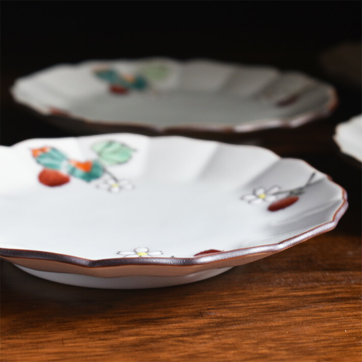 Coffret de cinq petites assiettes « fraises », 13 cm · Hirano Yoshika (vue 6)