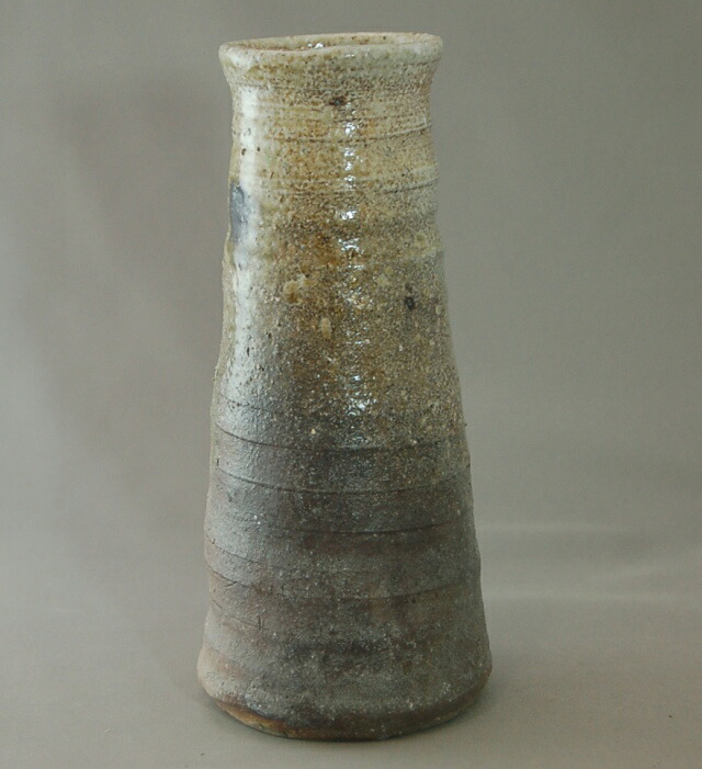 Vase yakishime « cendres bleu-noir », cuisson au bois · Arakawa Akira (vue 2)